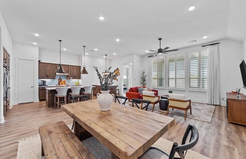 Argyle House | * Comfortable Living in Argyle *