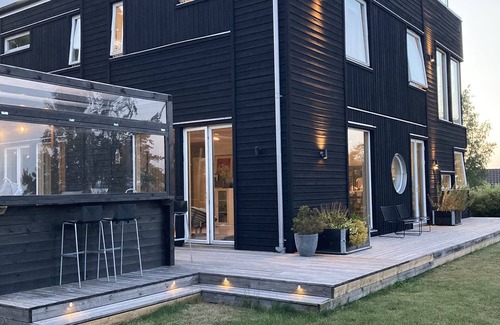 Tyreso House | Comfortable living in modern seaview house with rooftop terrace