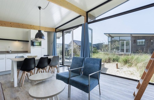 Bloemendaal House | Comfortable lodge with dishwasher, in Bloemendaal