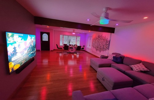 Strongsville House | Comfortable long stay in stylish place