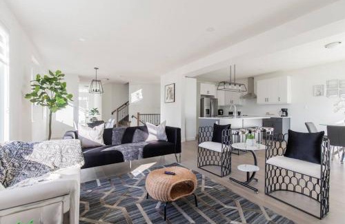 London House | Comfortable Lux, Sleeps 10, PingPong, Movie Room
