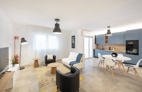 Pordenone Apartment | Comfortable Lux three-room apartment near Pordenone Hospital with all comforts