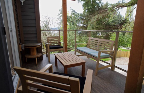Halfmoon Bay House | Comfortable luxury suite with epics views, on the Beach, Sunshine Coast