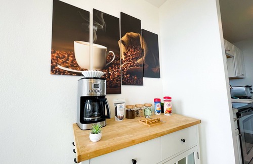 Honalo Condo | Comfortable luxury fully remodeled modern space surrounded by green coffee farms