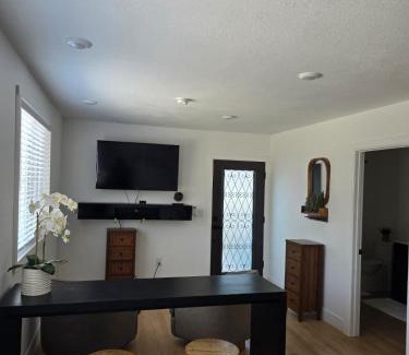 Northridge House | Comfortable Luxury Studio