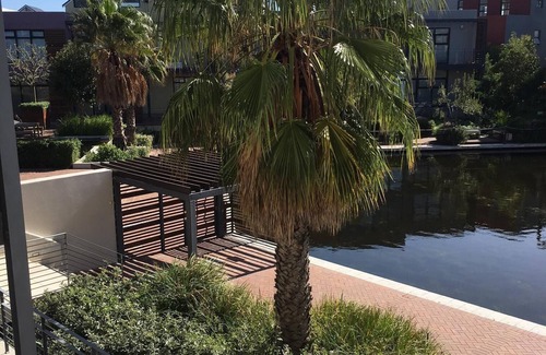 Century City Apartment | Comfortable, modern 1 bedroom on the lovely canals