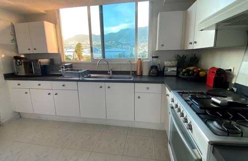 Costera Acapulco Apartment | Comfortable Beachfront apartment in Acapulco