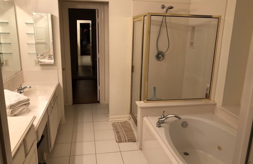 Katy House | Comfortable newly painted home/pet frendly