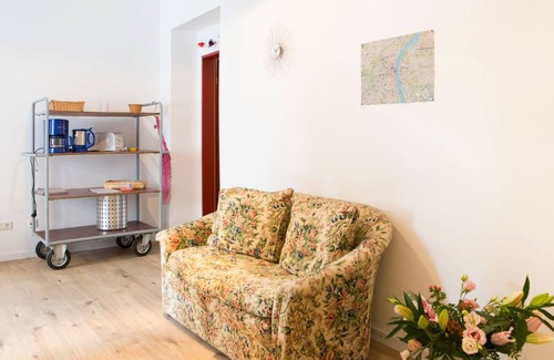 Kalk Apartment | Comfortable nice central 2 bedroom flat near trade fair