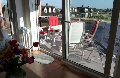 Julianadorp aan zee Apartment | Comfortable, quiet apartment, directly behind the dunes, about 350 meters to the sea