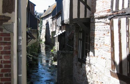 Conde-sur-Risle Cottage | Comfortable Normandy Cottage with 120 acre forest