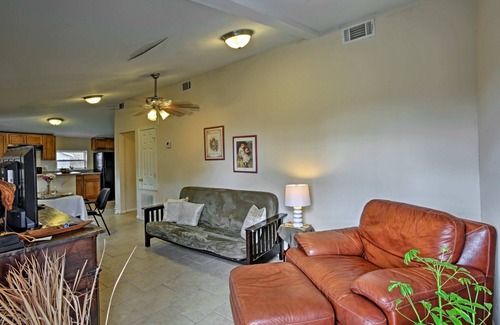 Theriot Apartment | Comfortable One Bedroom Apartment On 70 Acres south of Houma near Falgout Canal