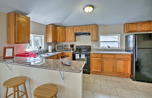 Theriot Apartment | Comfortable One Bedroom Apartment On 70 Acres south of Houma near Falgout Canal