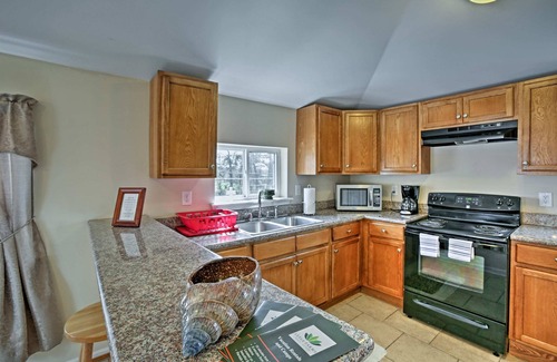 Theriot Apartment | Comfortable One Bedroom Apartment On 70 Acres south of Houma near Falgout Canal