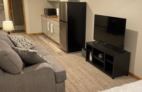 Hudson House | Comfortable Private room with bathroom and kitchenette.