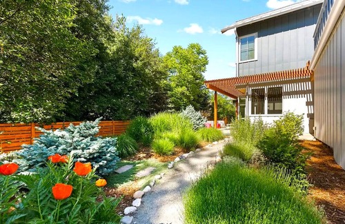 Louisville Apartment | Comfortable, private studio three blocks to downtown