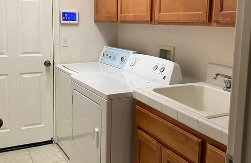 Chico House | Comfortable property near Bidwell park