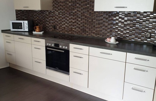 Schoneweide Apartment | Comfortable, quiet vacation apartment with well-kept garden and barbecue area