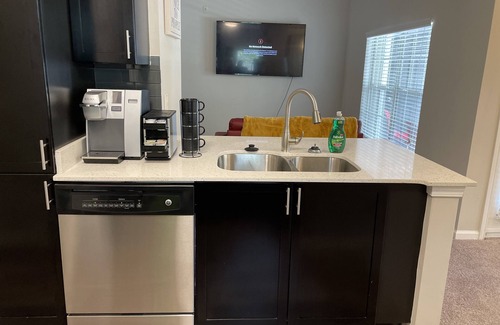 Atlanta Apartment | Comfortable & Quiet living in the Vinings area