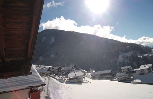 Navis Apartment | Comfortable residential unit with panoramic views on the sunny side