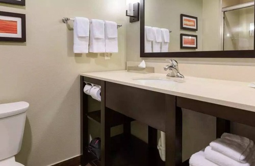 Chinatown Apartment | Comfortable retreat in Chinatown
