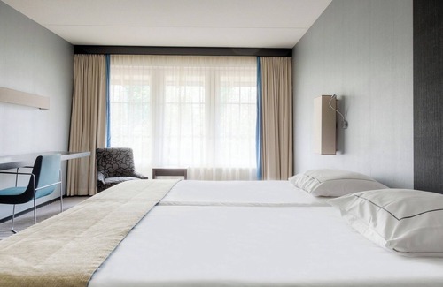 Bruggenmors Hotel | Comfortable Retreat w/Terrace Near TwentseWelle Museum — Walk To Parks And Café