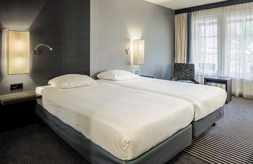 Bruggenmors Hotel | Comfortable Retreat w/Terrace Near TwentseWelle Museum — Walk To Parks And Café