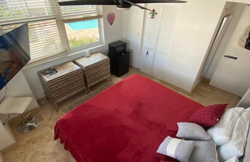 Downtown Miami House | Comfortable room in the Brickell City Center area