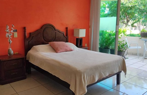 Veracruz Bed & Breakfast | Comfortable room with terrace and kitchenette
