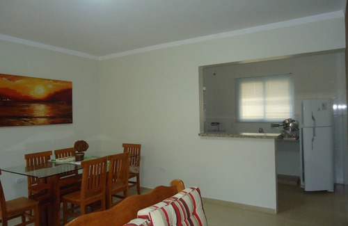 Itagua Apartment | Comfortable rooms 50 meters from the beach.