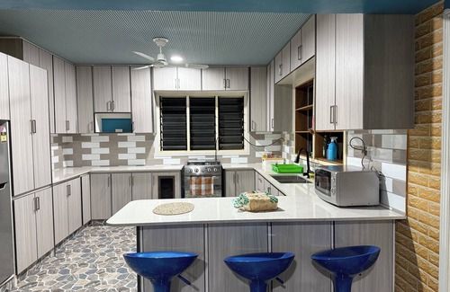 Honiara Bed & Breakfast | Comfortable Rooms at Lonely Hill Apartment