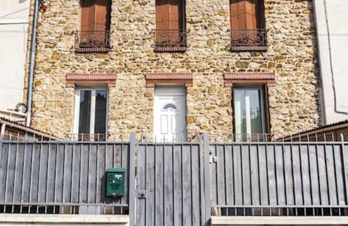 Villeneuve-le-Roi Apartment | Comfortable studio near Paris-Orly airport