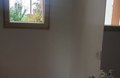 Quartier Lardenne-Les Pradettes-Basso Cambo Bed & Breakfast | Comfortable self-contained studio in garden