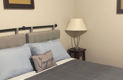 Santa Fe House | Comfortable space! Minutes from shopping, restaurants and Largo Mar Lagoon.