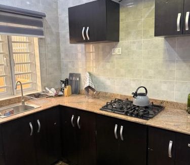 Loburo House | Comfortable stay at RCCG Camp Mowe 2 Bedroom Bungalow Retreat