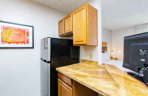 George Bush Park/Eldridge Apartment | Comfortable Stay in Houston's Energy Corridor