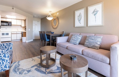 Capistrano Beach Hotel | Comfortable Stay! Private Balcony, Outdoor Pool! Free Parking Onsite!