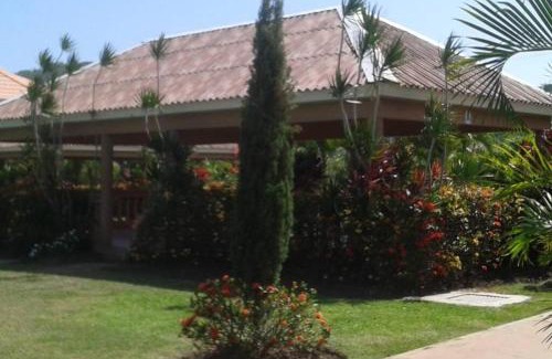 Kingston House | Comfortable Strategic Lodging Quarters