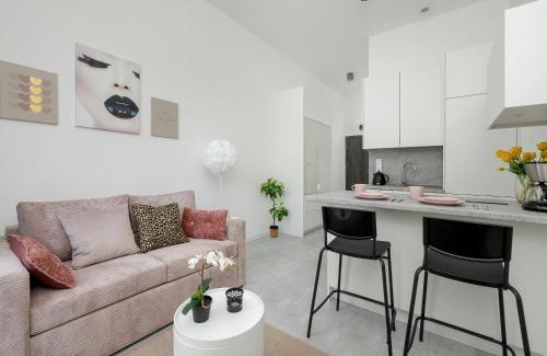 West Pomeranian Voivodeship Apartment | Comfortable Studio Apartments with Parking in Szczecin by Noclegi Renters