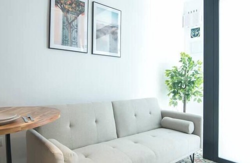 Patraix Apartment | Comfortable Studio in Valencia