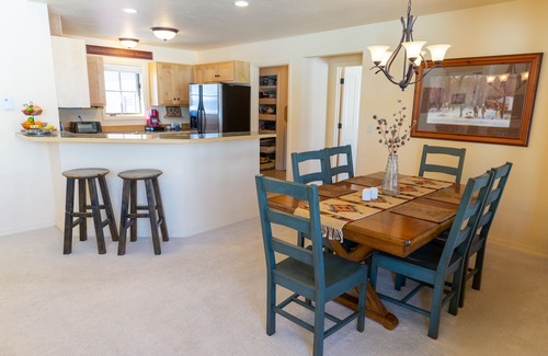 Driggs House | Comfortable & Sunny 2 BR home near Targhee w/Teton & Big Hole Mtn Views