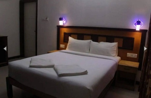 Cheyyur Resort | Comfortable Superior Room for your Holiday