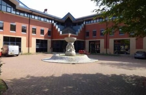 Swindon Apartment | Comfortable Swindon 2 bedroom Apartment, FREE Parking