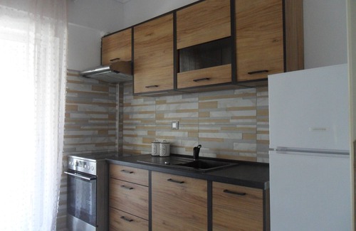 Thermi Apartment | Comfortable Thermi apartment near SKG Airport