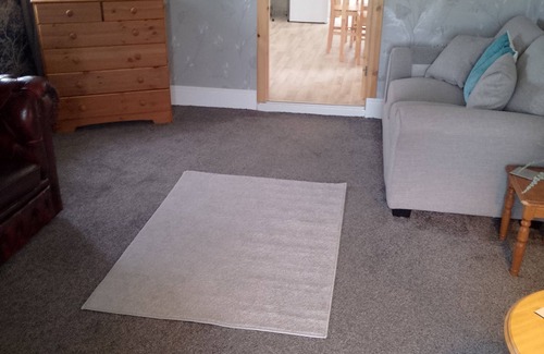 Sanday House | Comfortable three bedroom bungalow located in Orkney Islands complete with emus.