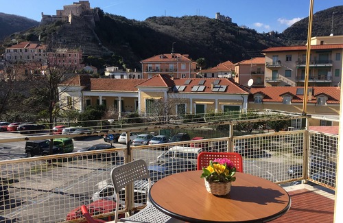 Finalborgo Apartment | Comfortable Three-room apartment for 4+1 people suitable for Families and Bikers IT009029C2Y6YFKMBG