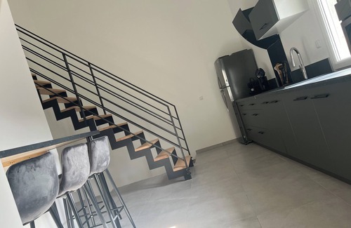 Tullins House | Comfortable town house