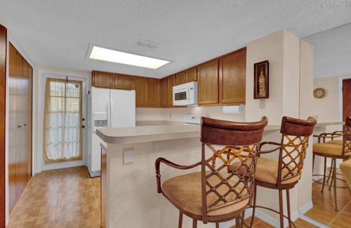 Bearss Plaza Apartment | Comfortable Townhome with Pool!