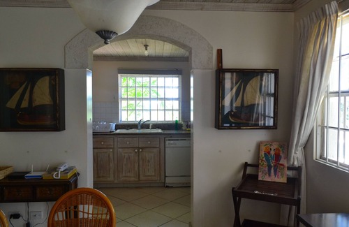 Brighton Apartment | Comfortable, Tropical, Beachfront Living