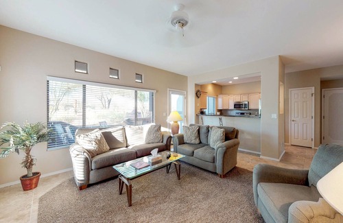 Rancho Vistoso Condo | Comfortable, updated condo with pool & hot tub